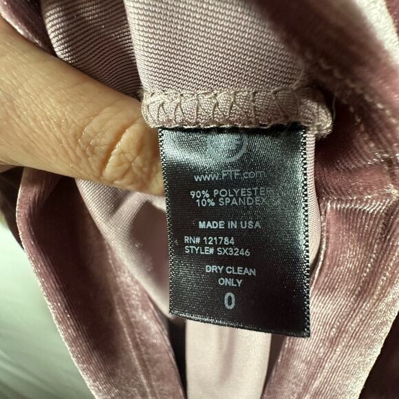 Fashion to Figure FTF Ruched Bodycon Velvet Dress Women’s Sz 0 Pink Formal Party - Picture 4 of 9